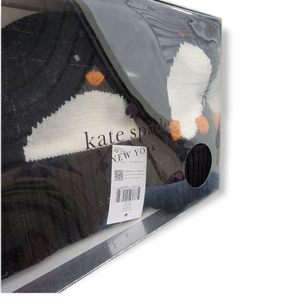 *NWT**NIB*KATE SPADE New York Black & White Penguin Beanie Mittens Luxe Box Set! - Picture 3 of 6